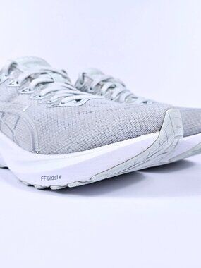 Asics GT 2000 13 Womens 7.5 Stability Cushioned Support Road Running Shoes Green